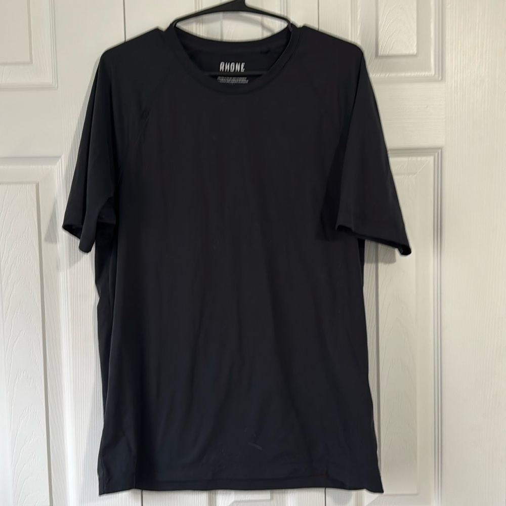 RHONE performance top